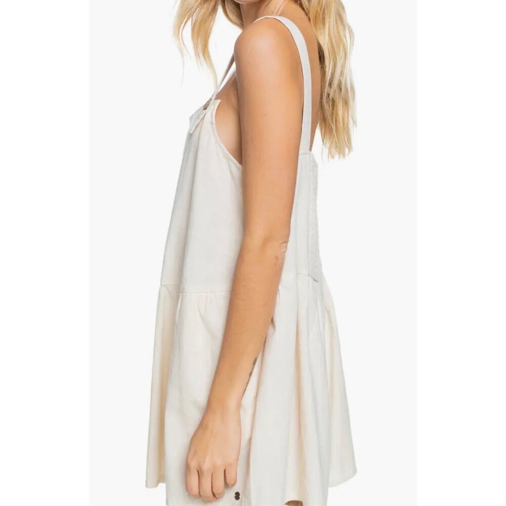 Channel breezy, summery style in this sleeveless romper - Picture 3 of 11
